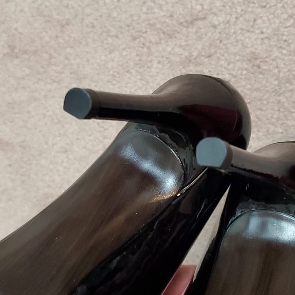 Stewart Weitzman Black Stilettos 9.5 N - Picture 6 of 6